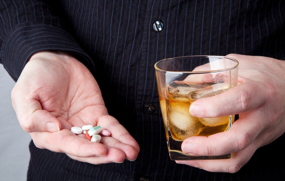 和酒精起双硫仑反应的头孢有哪些,头孢酒精合用中毒的解救方法