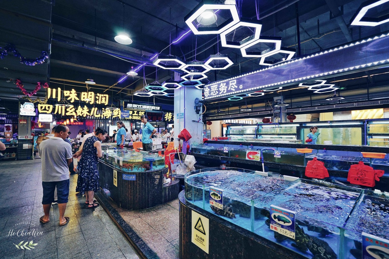 去三亚美食攻略,在三亚夏天要吃海鲜才过瘾