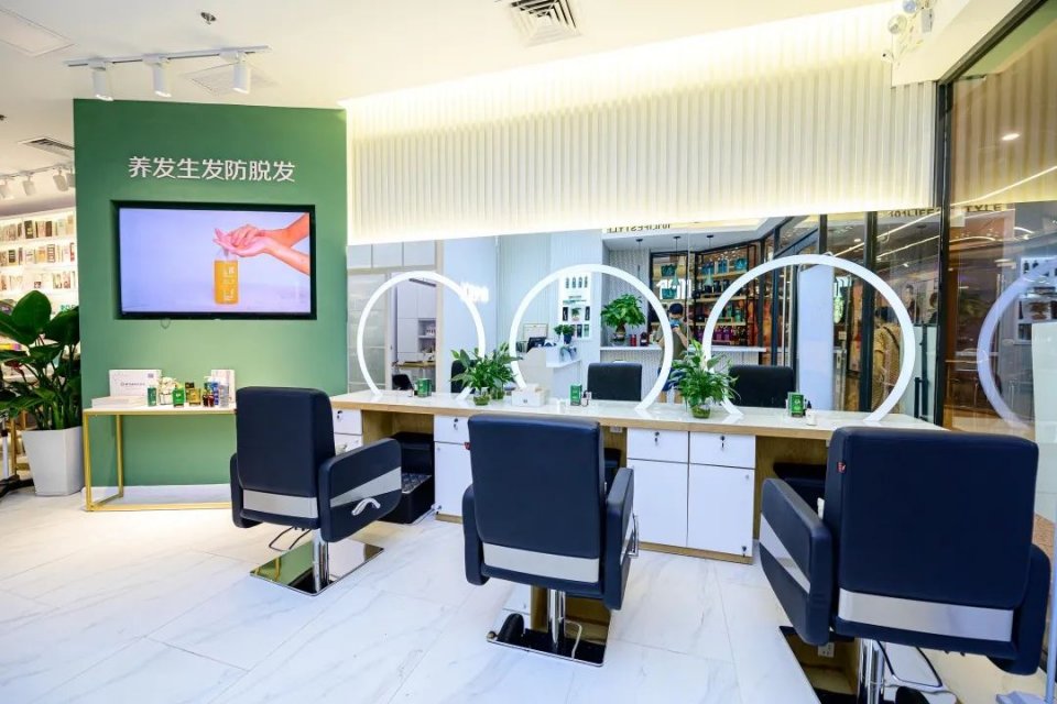 叹头部SPA!拒做人间“油”物,解锁防秃养发小妙招