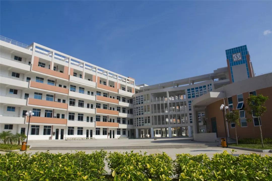 福州最牛逼的学校,被清华北大争着录取