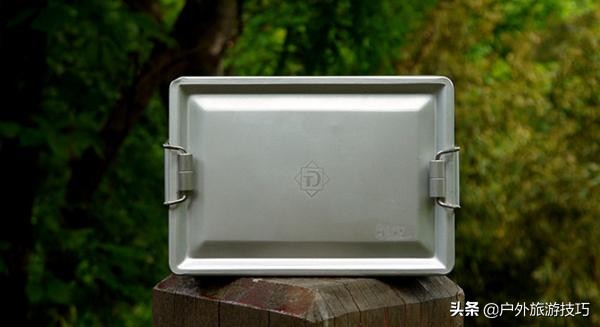 荒野求生手册:怎么制作一个户外求生宝盒edc,具体用法讲解