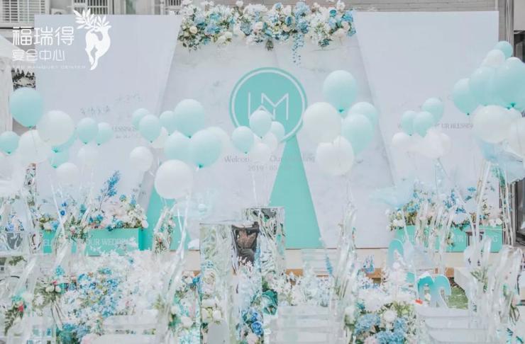 婚宴新郎新娘座位如何安排,婚宴安排到主桌怎么说