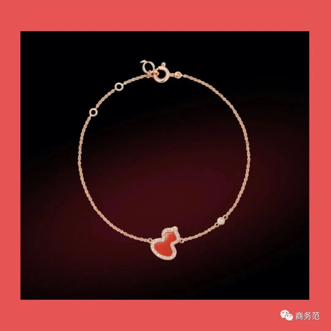 孟晚舟的穿搭首饰,孟晚舟戴的是新款梵克雅宝吗