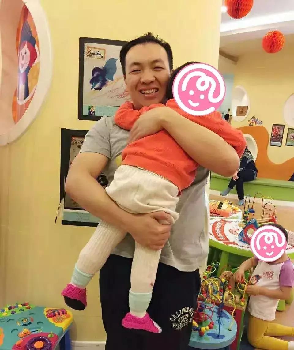 陪孩子玩的父母还需注意什么,一岁半孩子父母应该陪孩子怎么玩