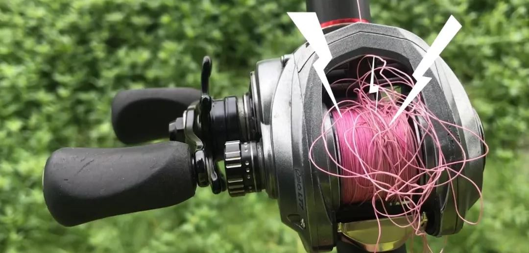 路亚水滴轮卡不住线,路亚什么手法不容易挂底