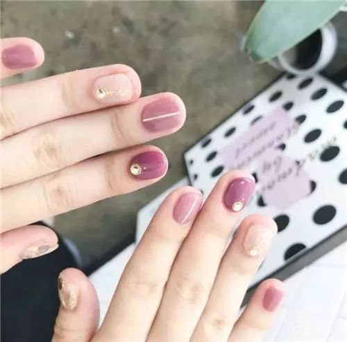 2019美甲推荐款式小仙女,小仙女们一定要尝试的美甲巨温柔