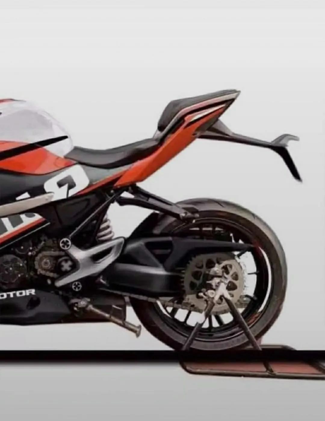 qjmotor赛250新车售价,qjmotor赛250青春版是单摇臂吗