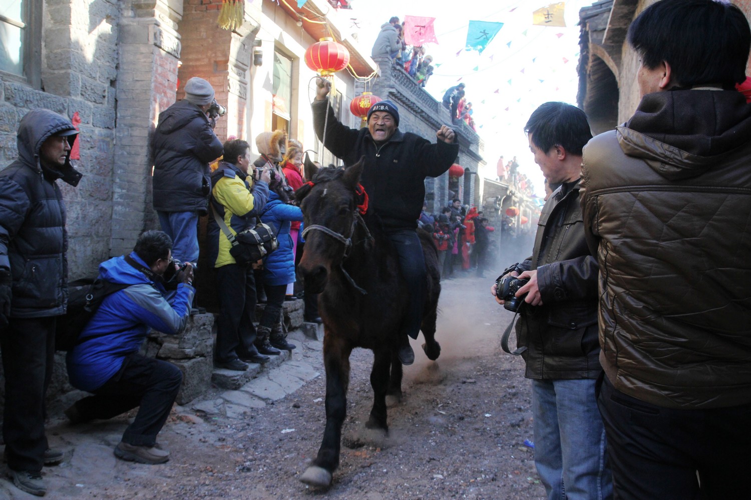 喜迎新春欢庆元宵寻年味品民俗,别样元宵节