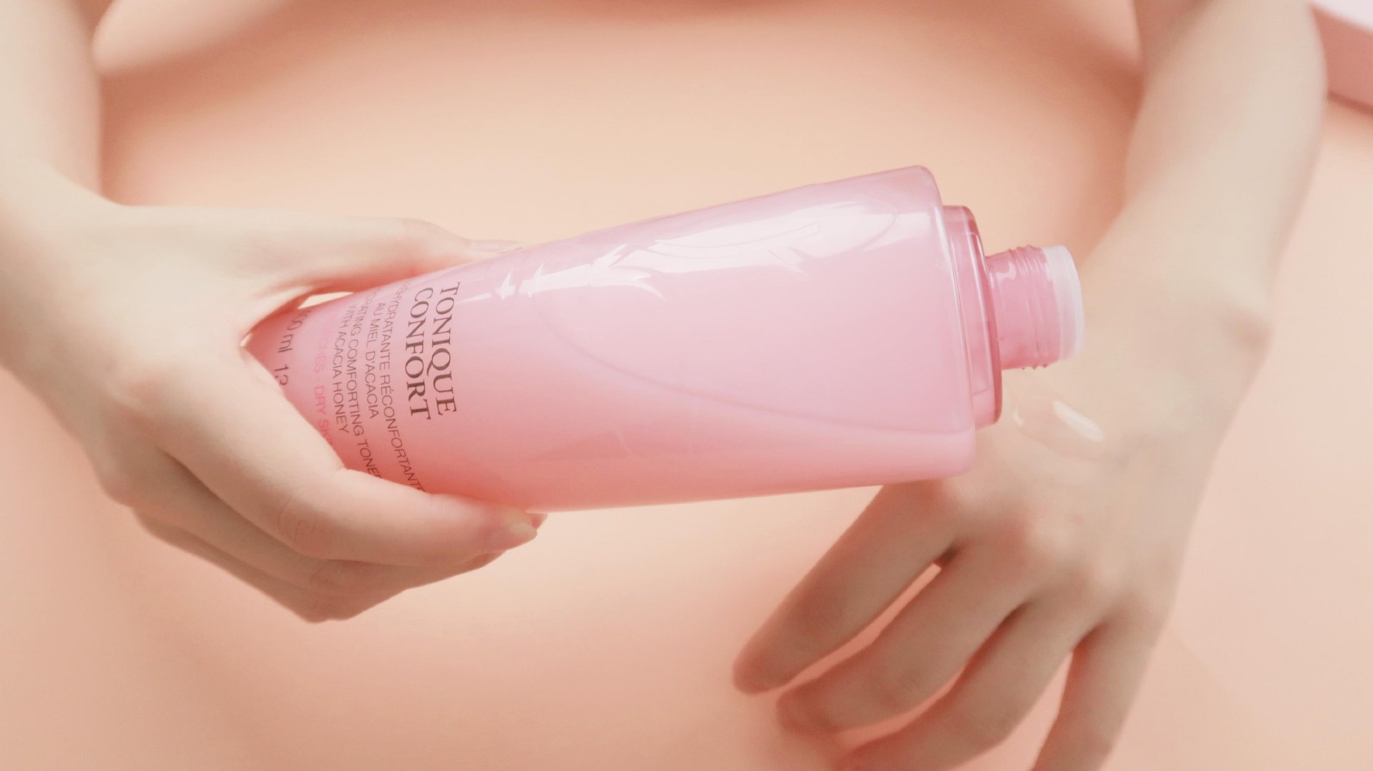 出差带化妆水推荐什么好,出差都能带什么化妆品