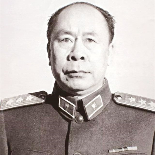 1955年军队授衔都授了什么军衔,1955年授予中将军衔的将军名单