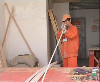 装潢电路时被电工使坏,装修被电工坑了怎么办