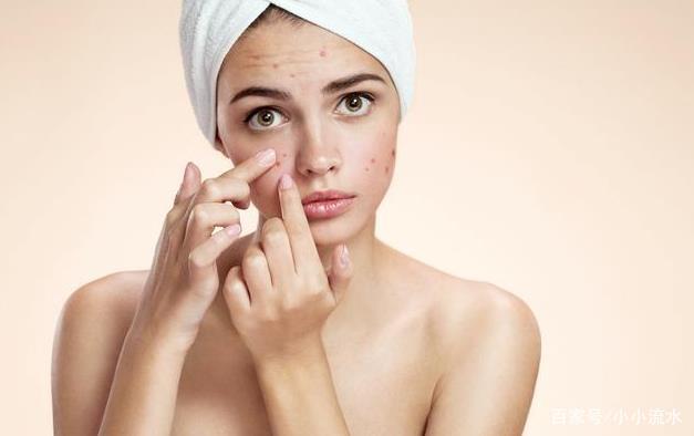 最简单有效去除黑头的办法,如何收缩毛孔去黑头最有效的方法