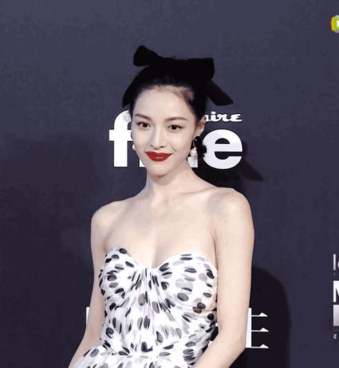 哪个女明星日常衣品最好,最近女明星衣品