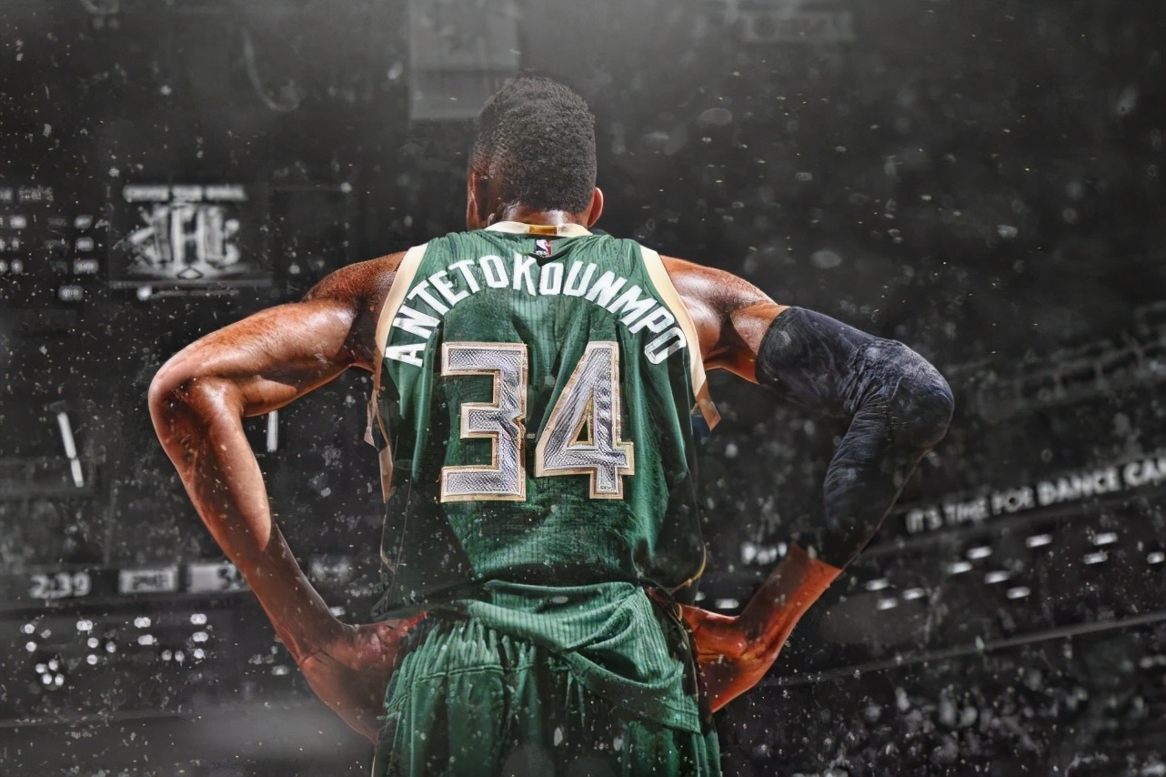 字母哥在希腊的天台上练球,字母哥成长史全过程