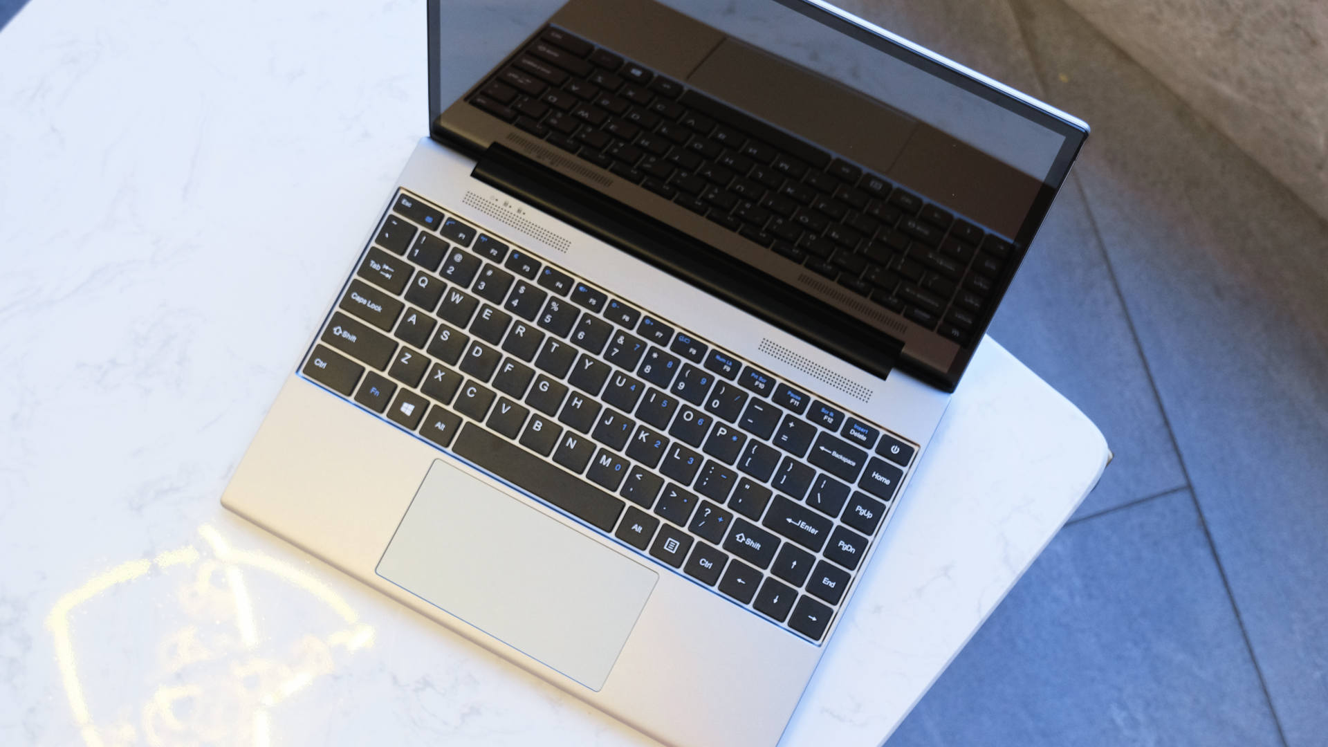 surface笔记本测评,不到2k的苹果笔记本