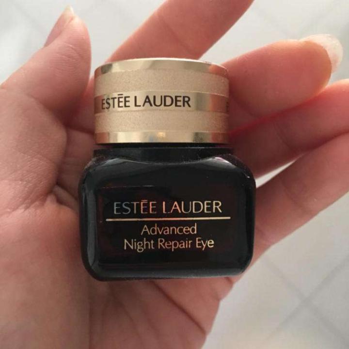 兰蔻和雅诗兰黛护肤品要选择哪个,兰蔻粉水雅诗兰黛小棕瓶倩碧黄油