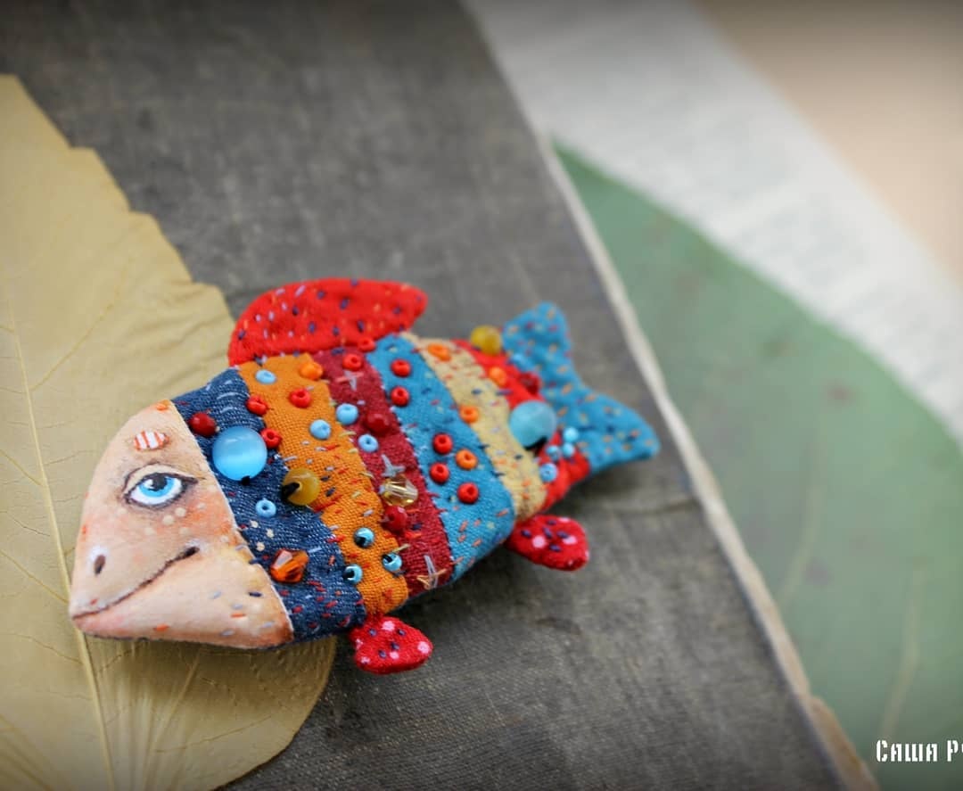 国外艺术家的布艺玩偶作品，非常有创意和想象力