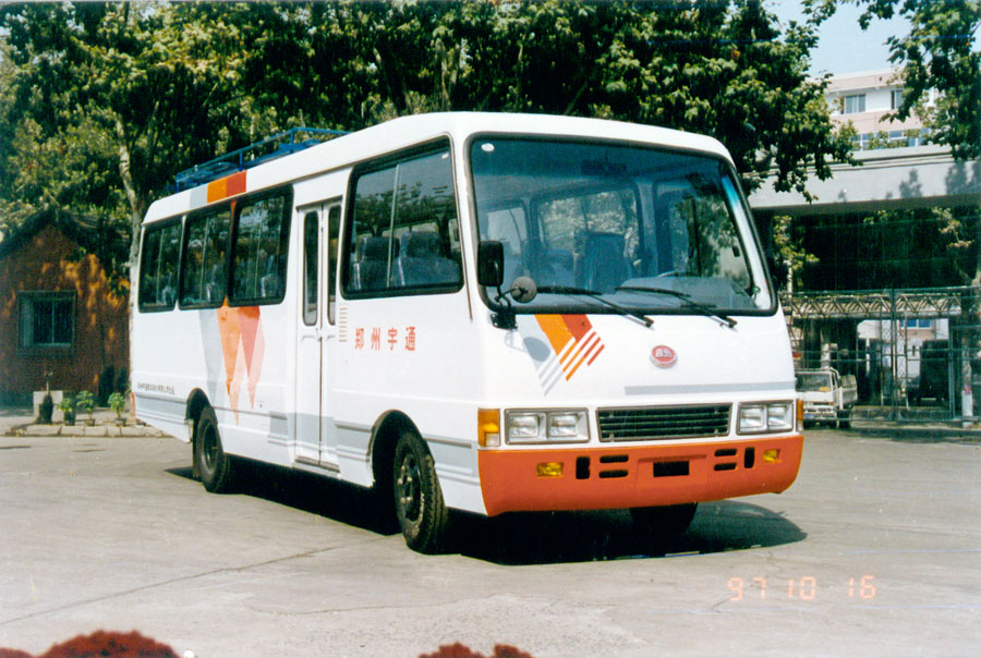 早期的宇通客车,河南宇通和武汉宇通是一家吗