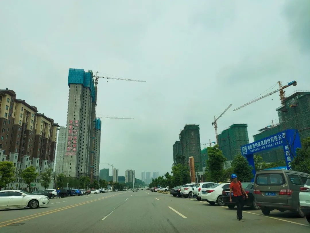 向西！这个看似青铜小弟的片区，有望成为王者？