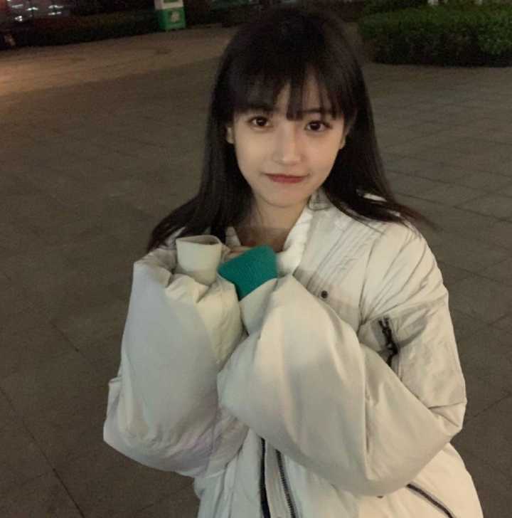 王菲谢霆锋年轻时的视频,王菲谢霆锋年轻时视频同台