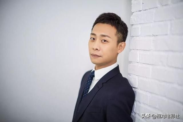 《八佰》票房破30亿的电影,张译八佰电影预告片