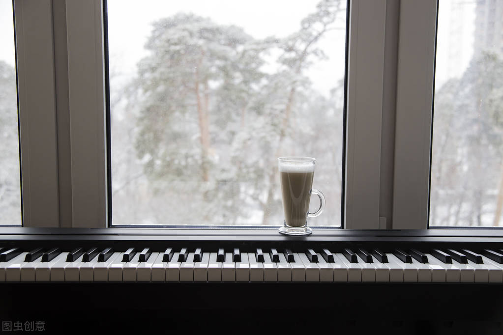 美得理电子琴伴奏怎么调和弦区域,61键电子琴和弦伴奏开关在哪