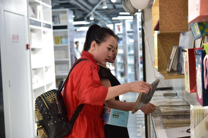 网红达人来了就不想走！京东文具荟618携万千文具大牌让你过足瘾