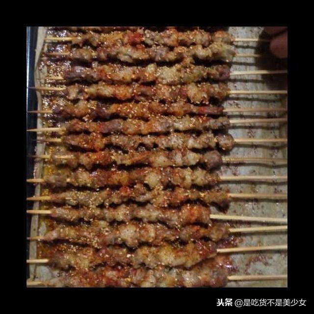 羊肉串最好吃的15种做法，一上桌全家都抢着吃，学会秒变大厨