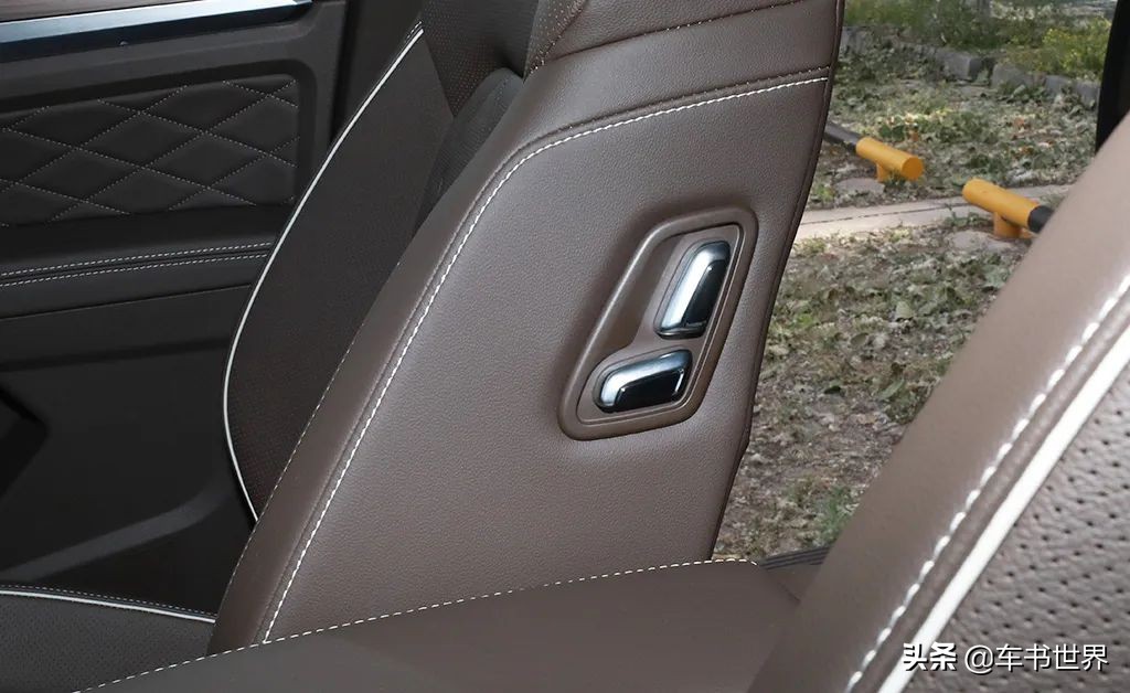 威然和夏朗比较选哪个更好,大众夏朗2017款怎么样