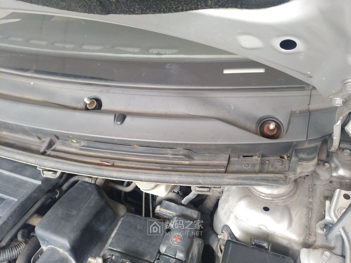 最老款长城c30怎么换雨刷,长城c30雨刷器喷嘴拆卸视频