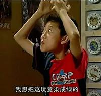 国外发型设计师剪头发,理发师给人设计发型变得好漂亮