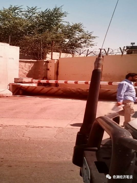 徐奇渊：美元、石油、战争…阿富汗，我们最陌生的邻国，我要为你写点什么