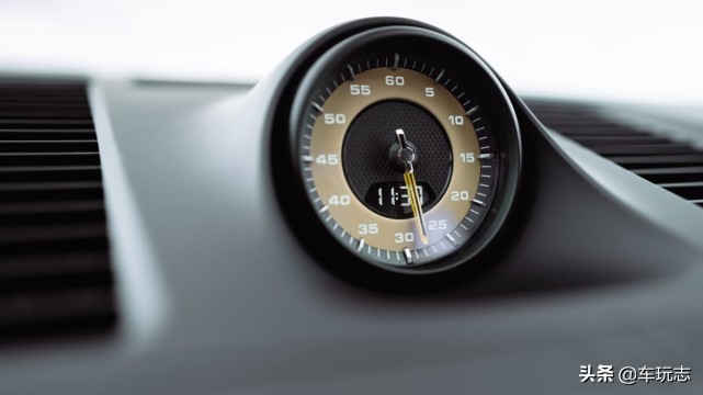 保时捷卡宴哪个运动模式比较省油,保时捷卡宴3.0t的运动模式怎么开