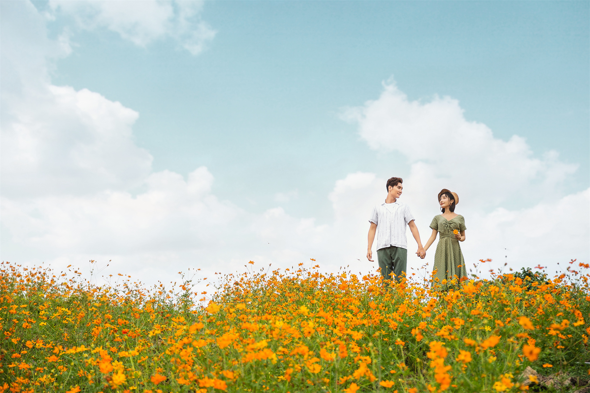 深圳旅拍婚纱照婚纱摄影排名前十哪家好?我不信有品位的你不想拍