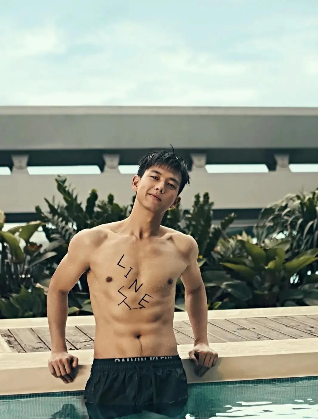 男明星注意形象,男明星绅士细节