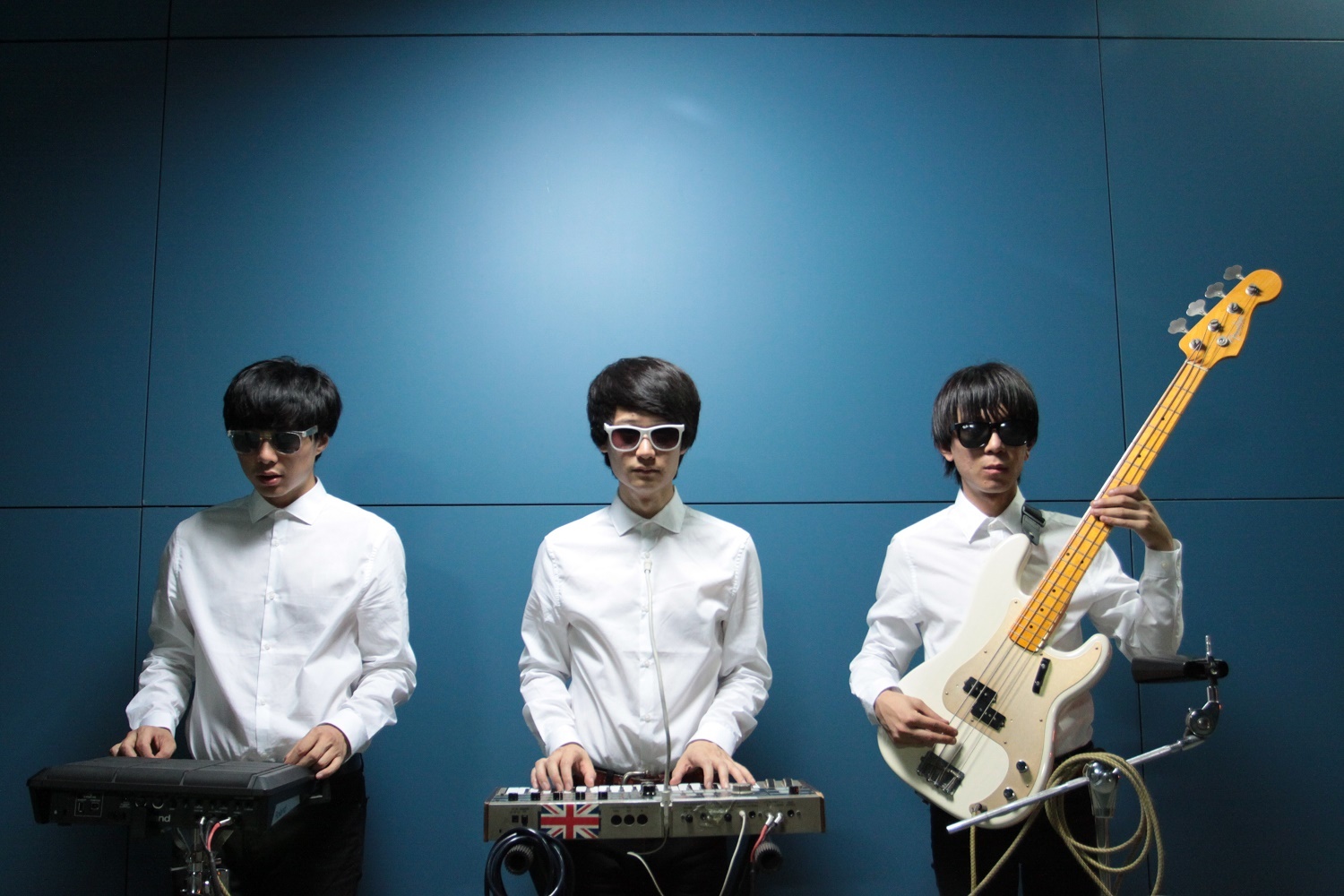 大波浪乐队国外评论,大波浪乐队电音