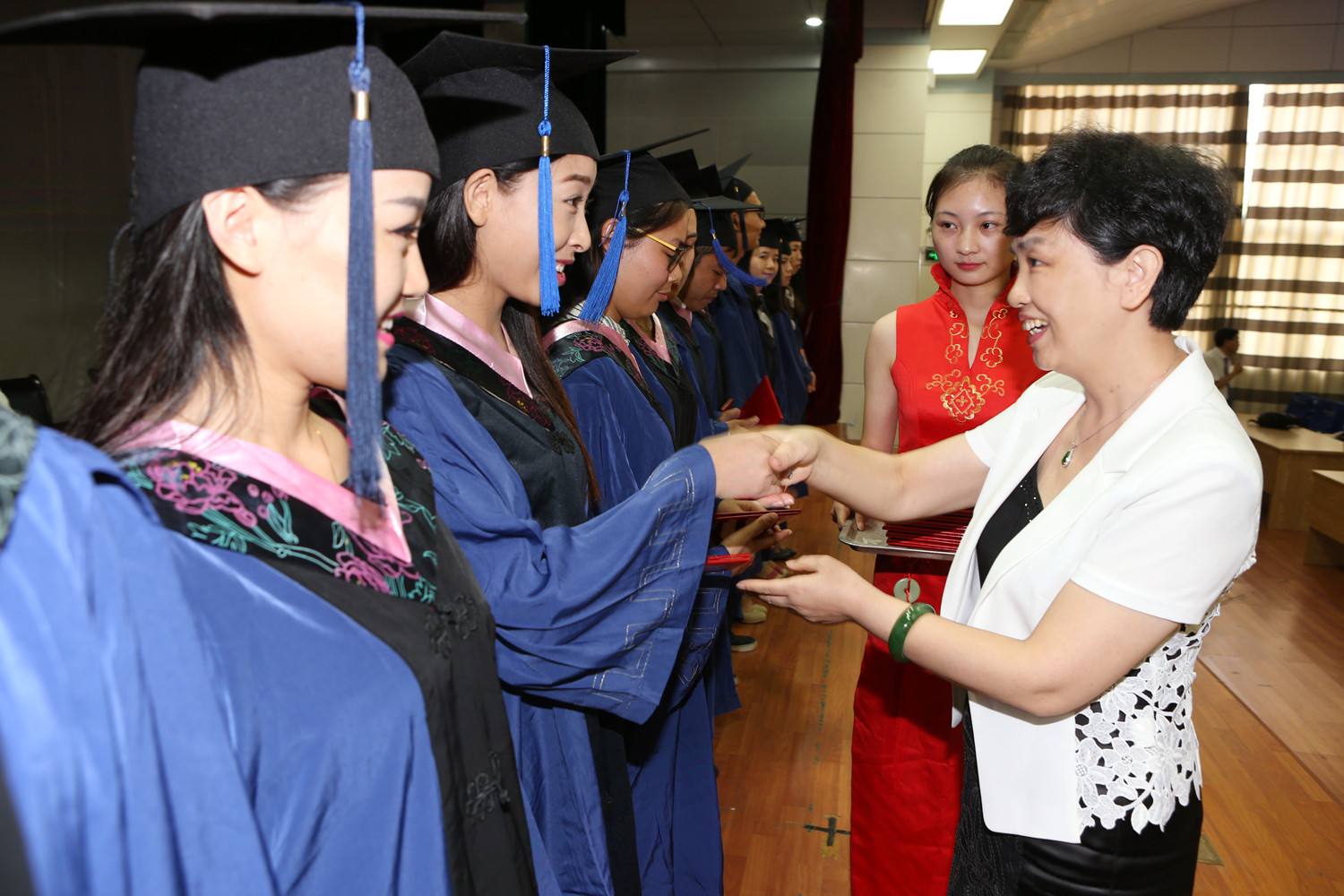 大学宿舍断网合法吗,大学宿舍晚上断电断网怎么办