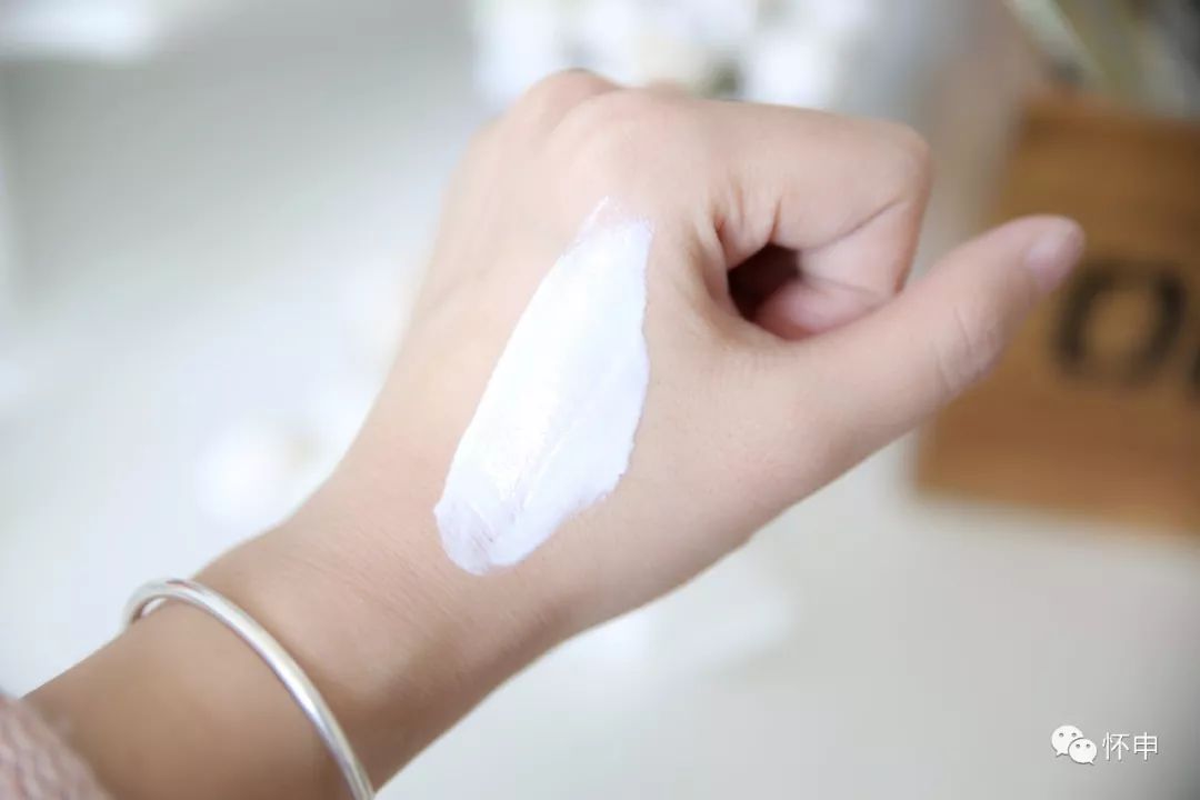 科颜氏在得物上买靠谱吗,科颜氏白泥值得买么