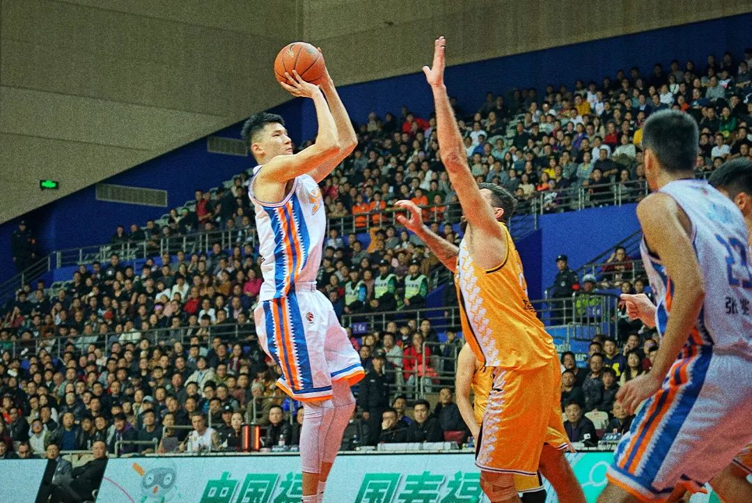 现场看cba去哪里看,现场看cba有多震撼