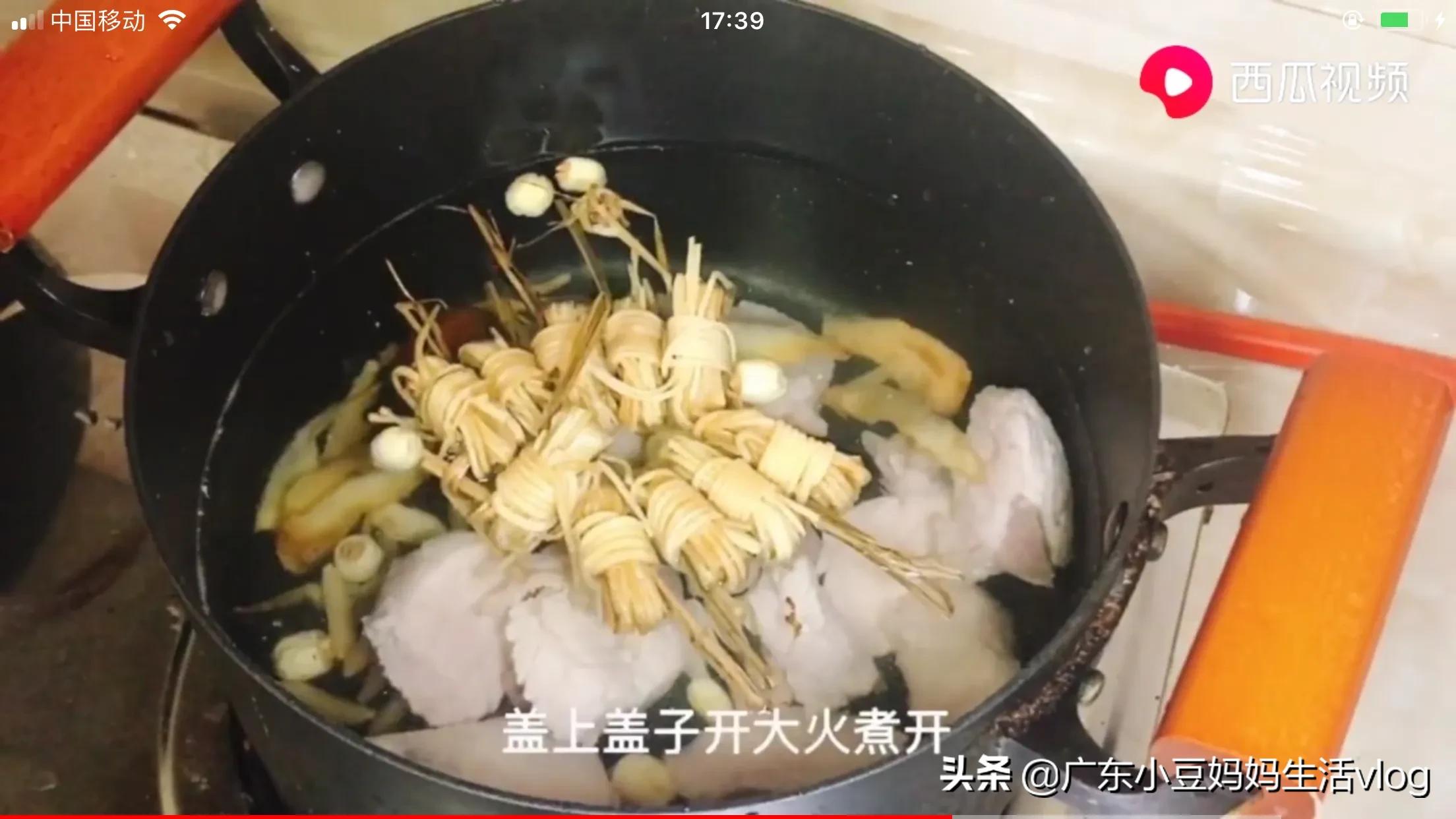 小孩肠胃热煲灯心草,儿童心火旺灯心草煲什么