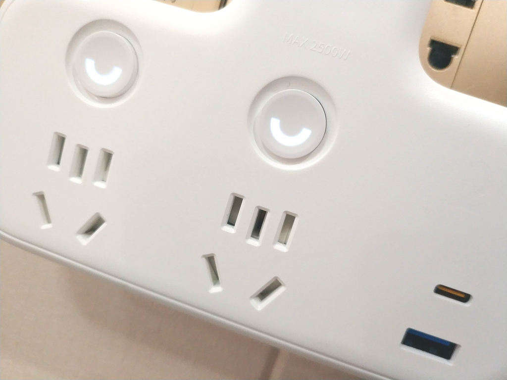 让用电变得安全还便利：aigo国民好物转换器体验