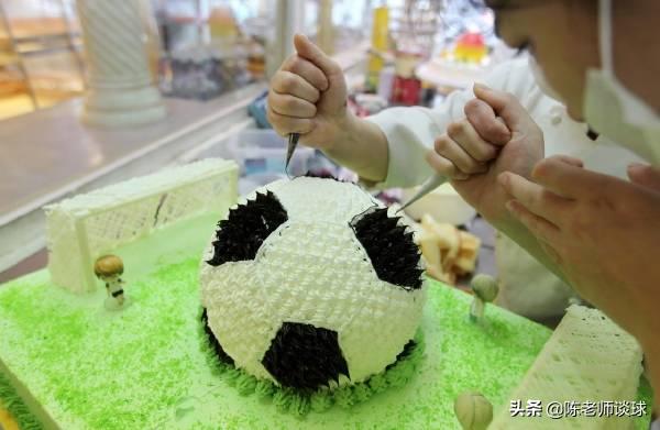 梅西和c罗最喜欢吃的中国菜,足球中场之王c罗梅西馋哭了