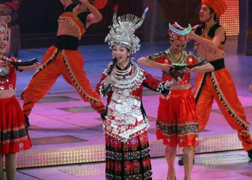 李琼出道1998青歌赛决赛现场,李琼参加青歌赛获奖完整版