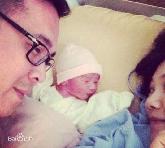 老公劈腿梁静茹离婚最新进展,9年婚姻疑是*局骗**?