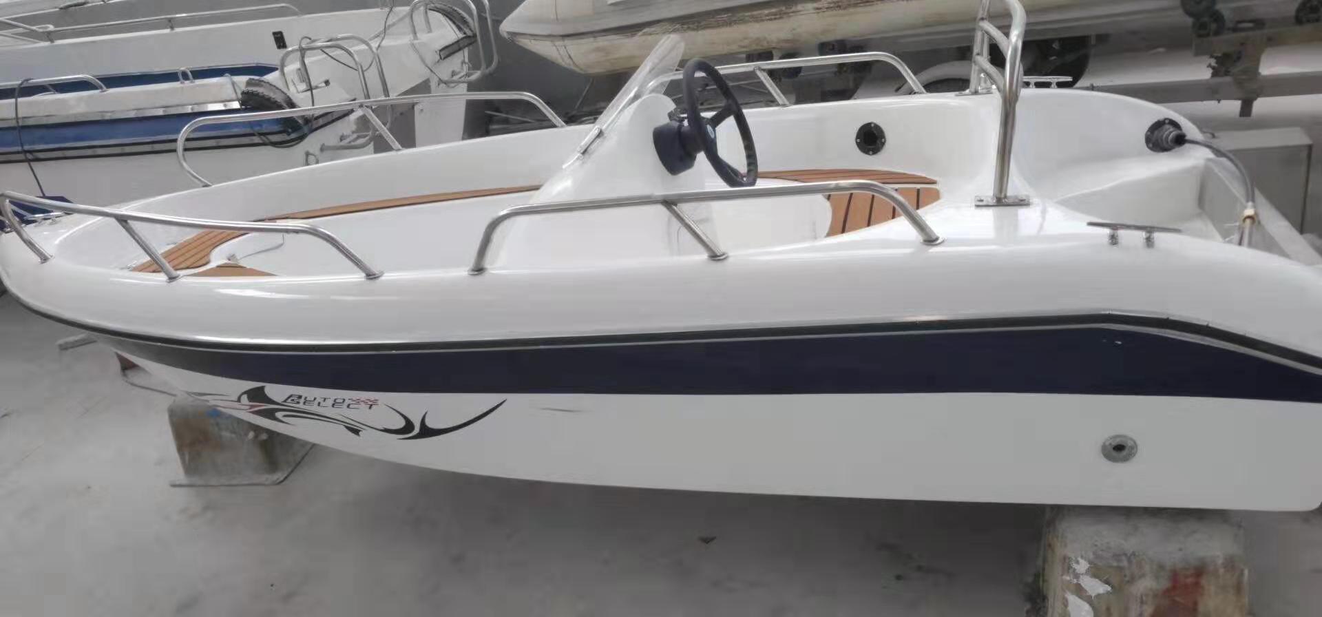 豪华游艇配备直升机钓鱼船,游艇豪华游艇价格