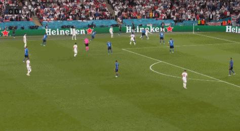 斯特林利物浦禁区摔倒,斯特林禁区摔倒