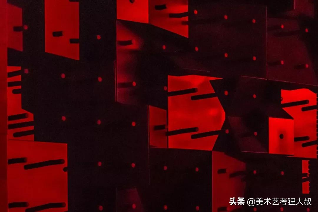 服装设计专业有什么出路,服装设计专业很难就业吗