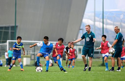 母亲和青春期孩子相处,青春期子女怎么相处