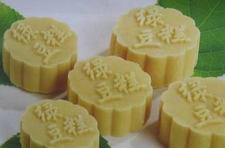 夏天自制绿豆糕可以不放冰箱吗,夏天要多吃绿豆教你在家做绿豆糕