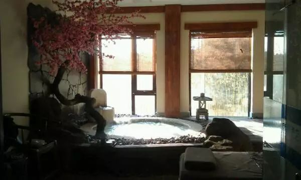 北京100元吃住泡温泉,北京哪里可以滑雪泡温泉